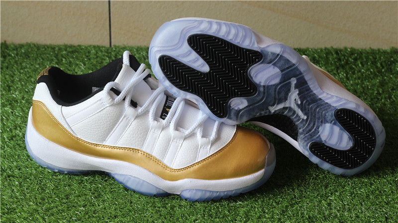 Air Jordan 11 Low Metallic Gold